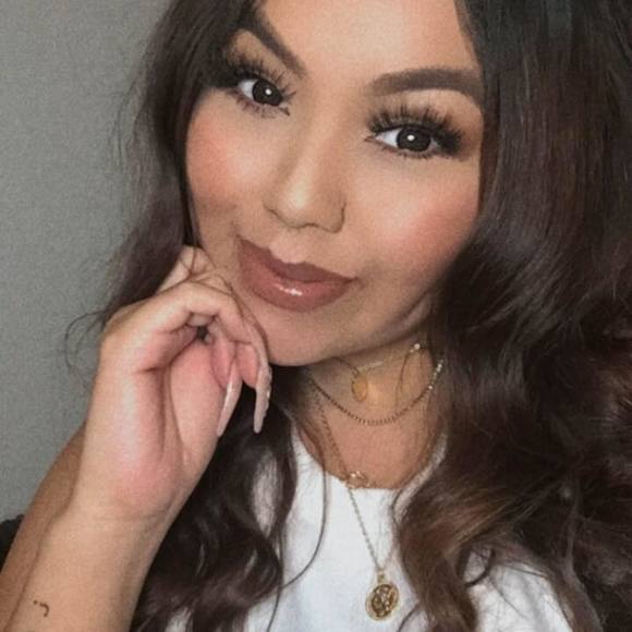 ally_ashley